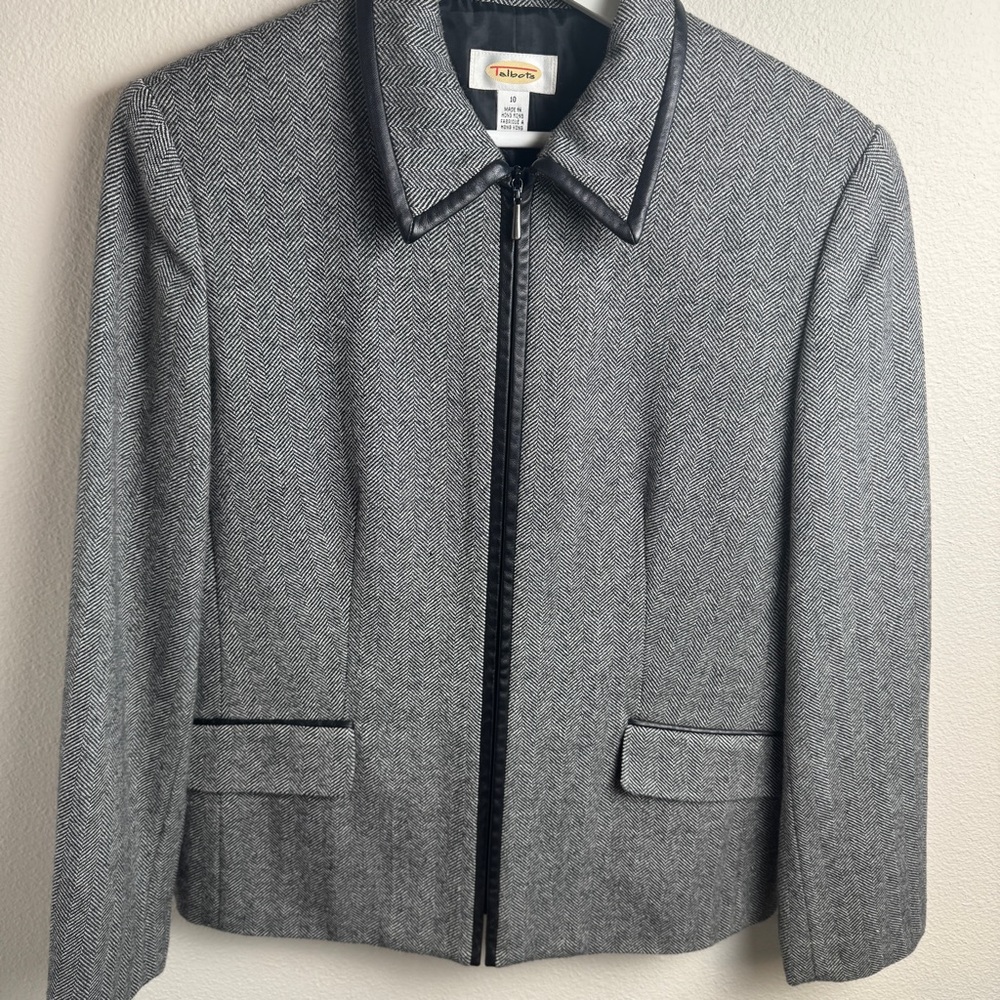 Talbots Gray 100% Wool Zip Front Blazer Size 10 - Picture 3 of 10